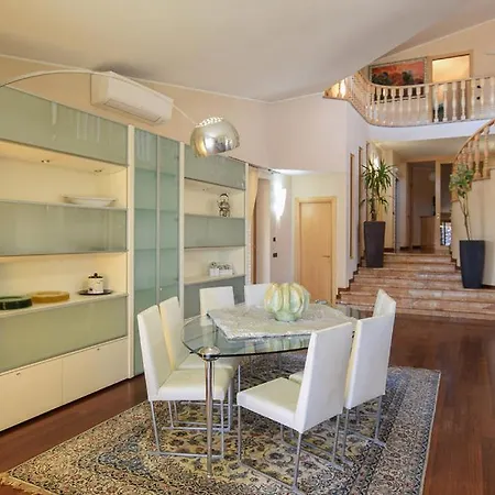 House Paradiso *